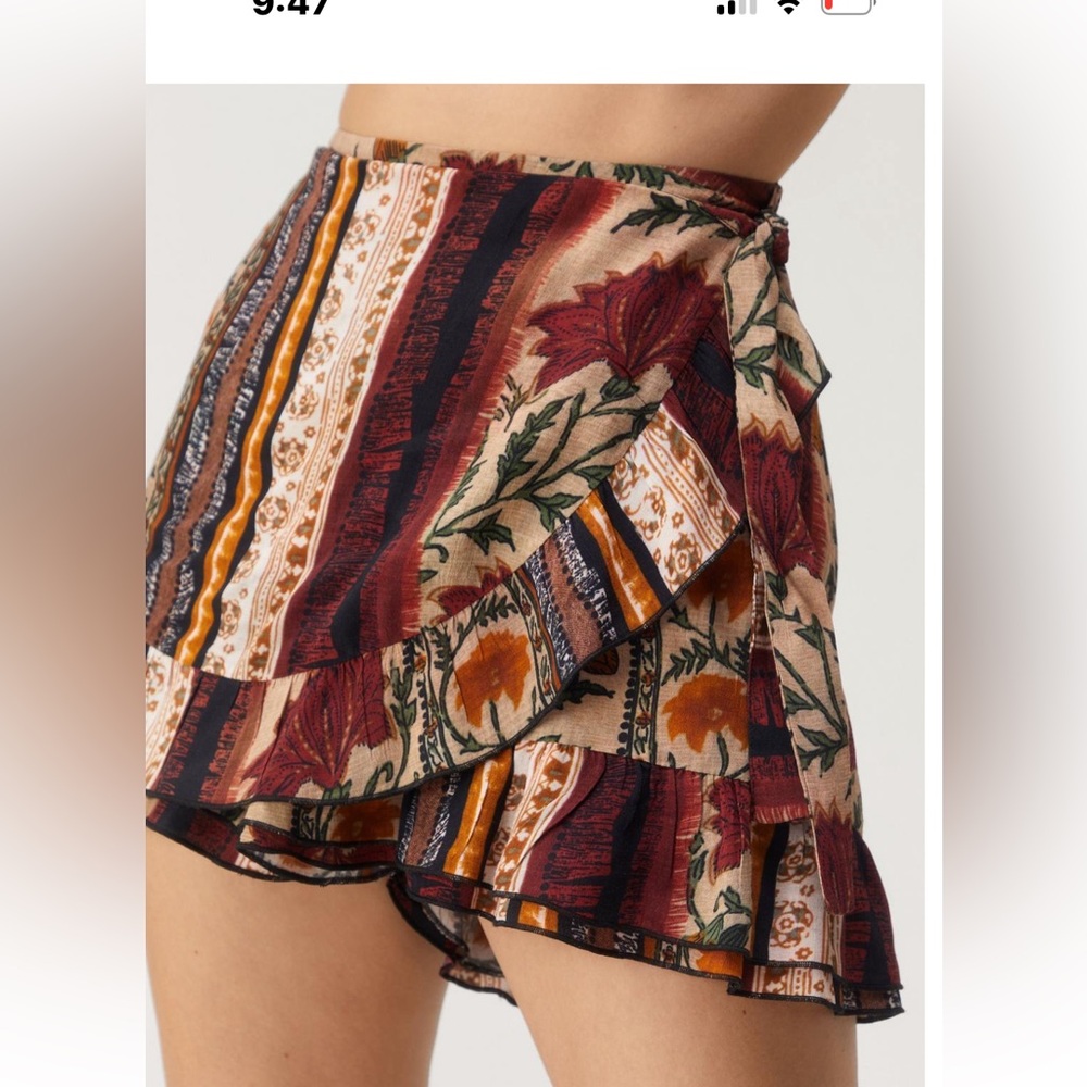 NWT NASTYGAL- Floral Stripe Frill Hem Wrap Skort size 8 and 10 - Picture 2 of 4